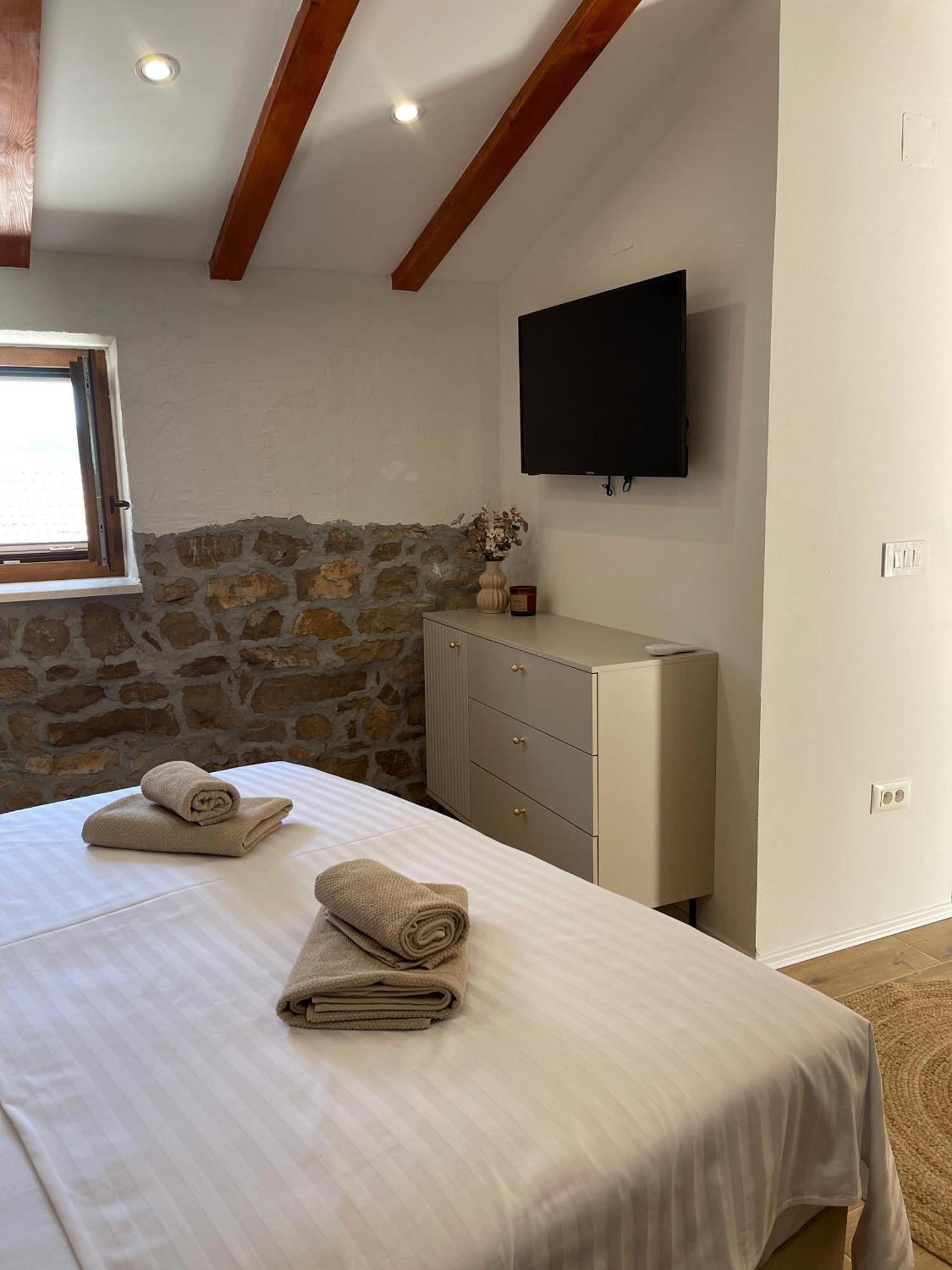 Monte Cristo Wines & Rooms Kuna Pelješka Zewnętrze zdjęcie