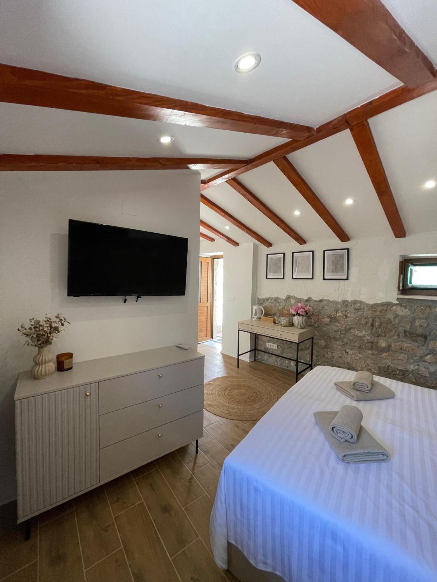 Monte Cristo Wines & Rooms Kuna Pelješka Zewnętrze zdjęcie